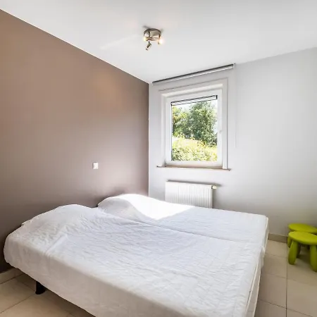 Daire La Poudriere Gv04 In With A Cozy Terrace