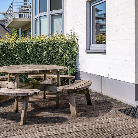 Daire La Poudriere Gv04 In With A Cozy Terrace